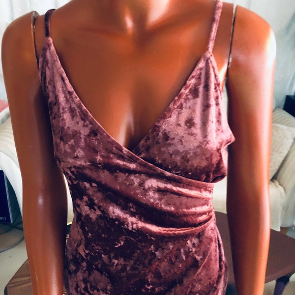 Charlotte Russe mini dress mauve purple-brown Size M deep v-cut - Picture 6 of 10